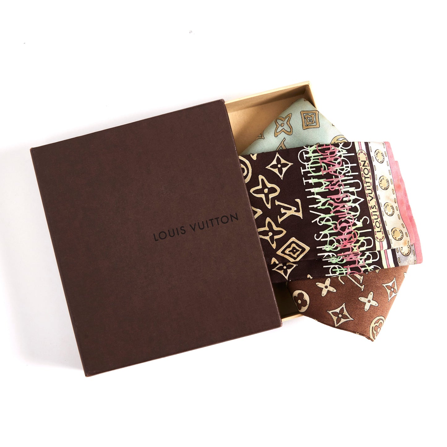 LOUIS VUITTON Monogram Twilly