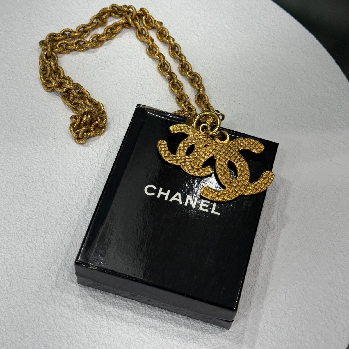 CHANEL Heavy Gold Chain CC Necklace