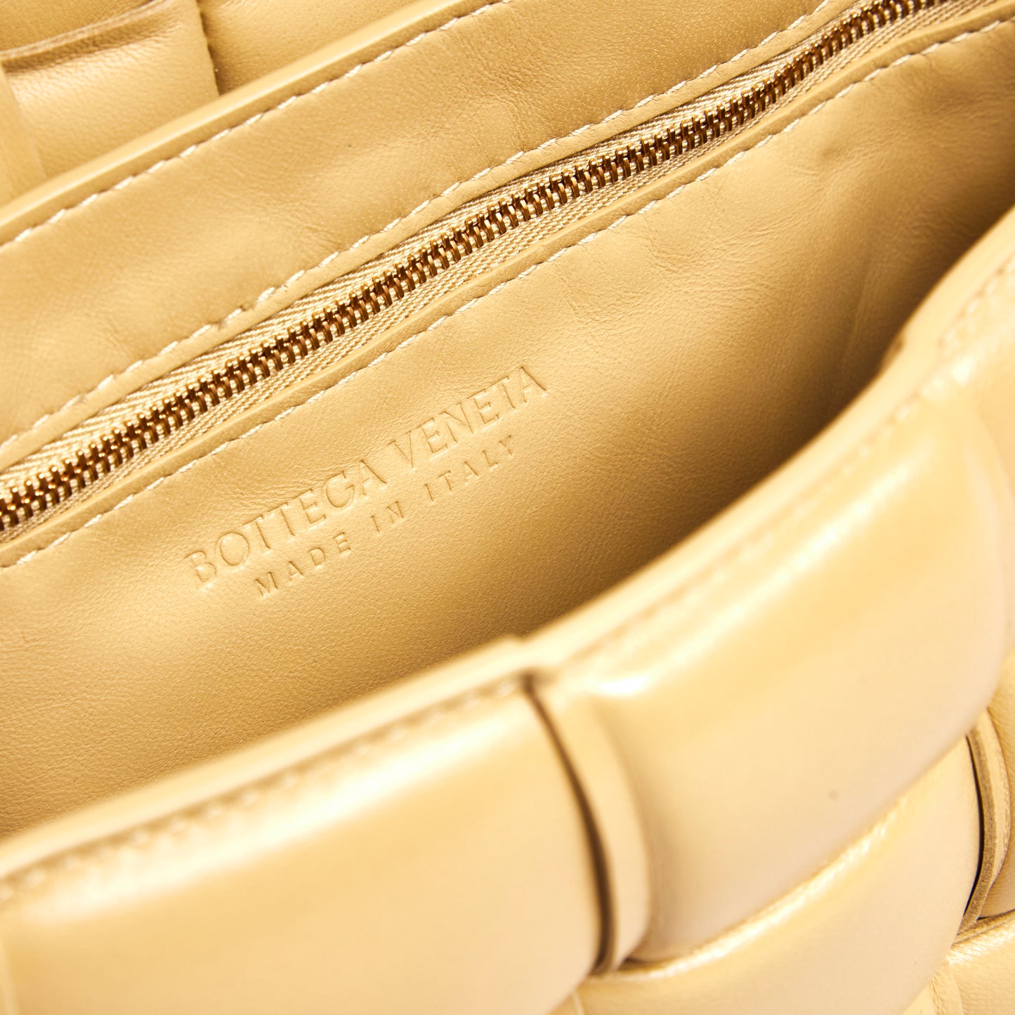 BOTTEGA VENETA Padded Cassette Bag - Cream