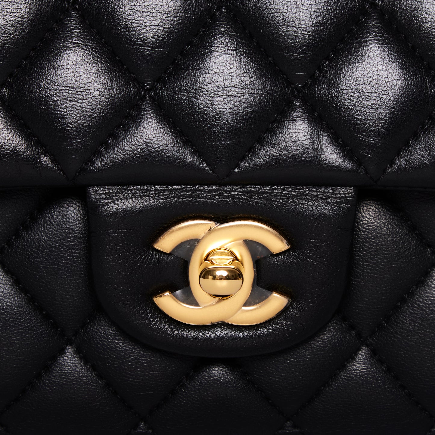 CHANEL Cla ssic Flap Medium Black Lambskin Leather Gold Hardware