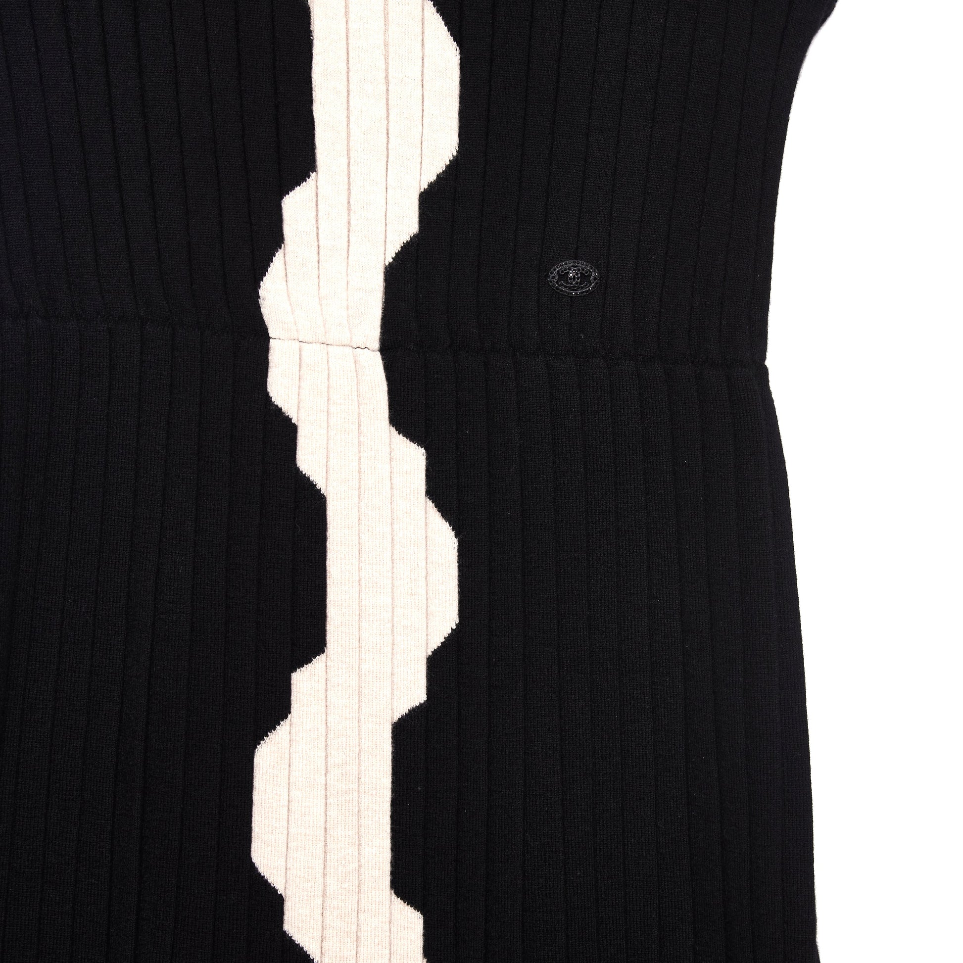 CHANEL Black and White Knit Dress 36