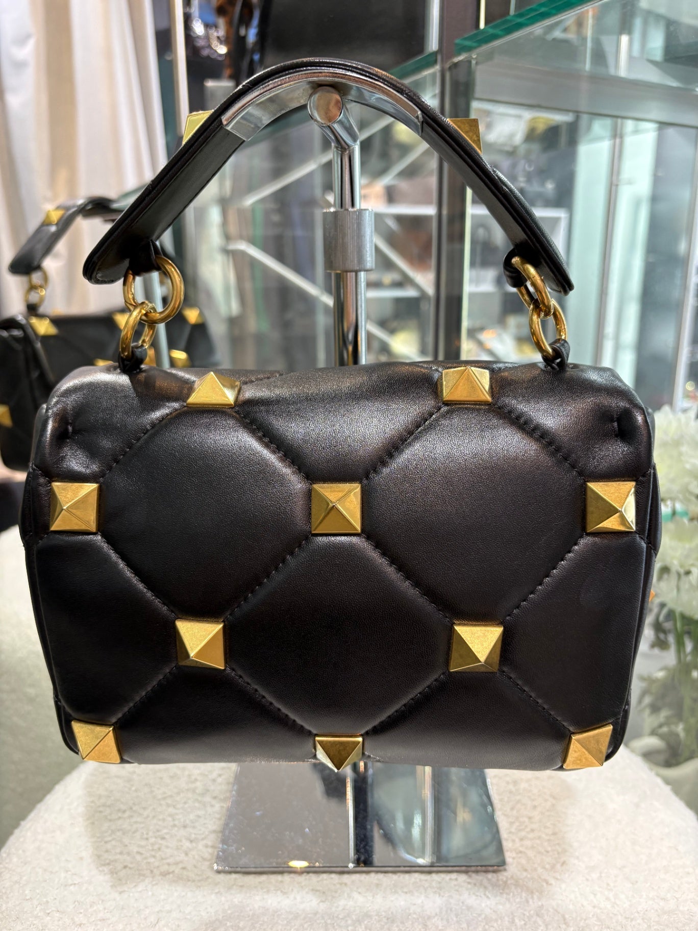 VALENTINO GARAVINI Blk/Gold Roman stud bag