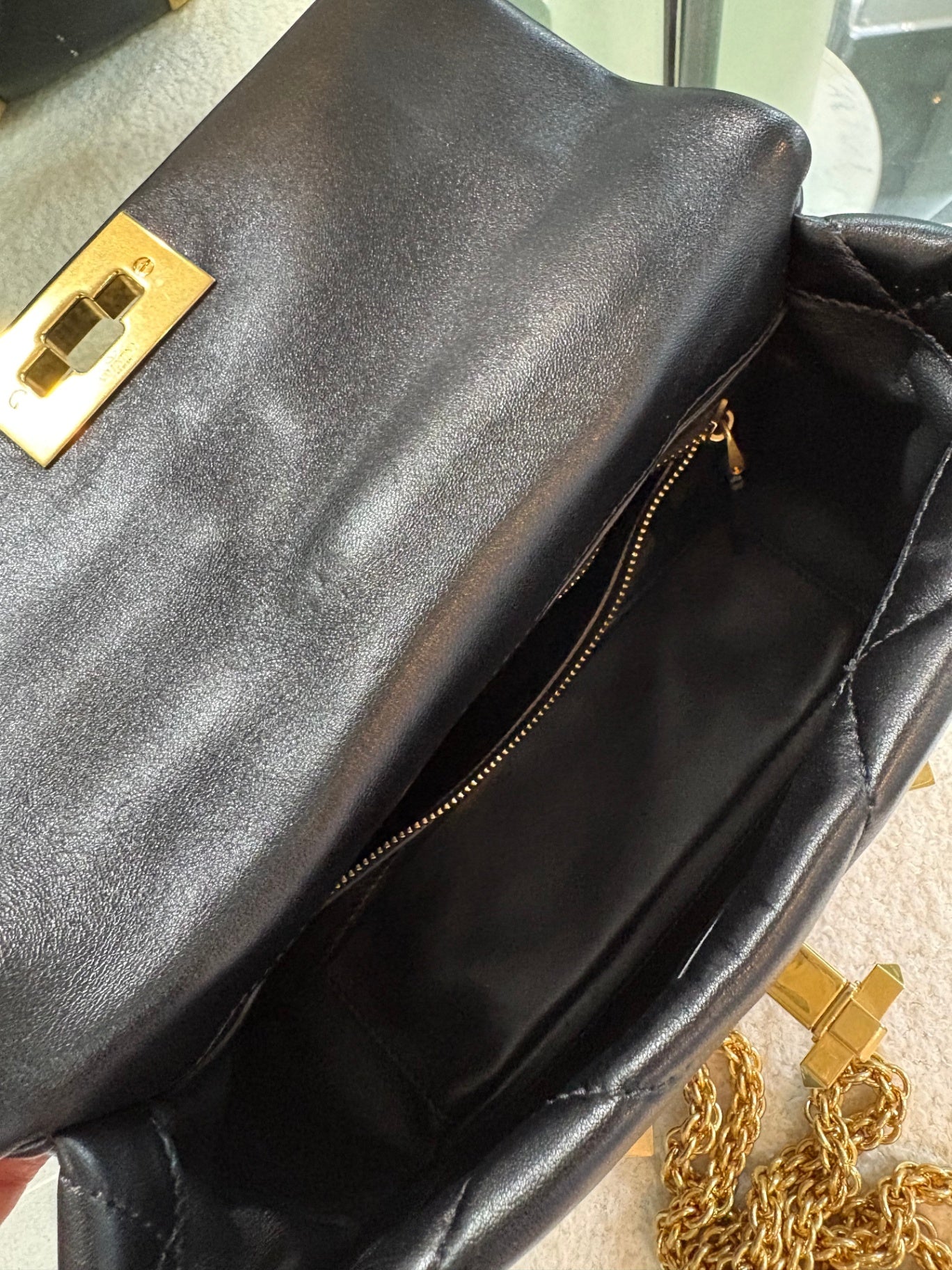 VALENTINO GARAVINI Blk/Gold Roman stud bag