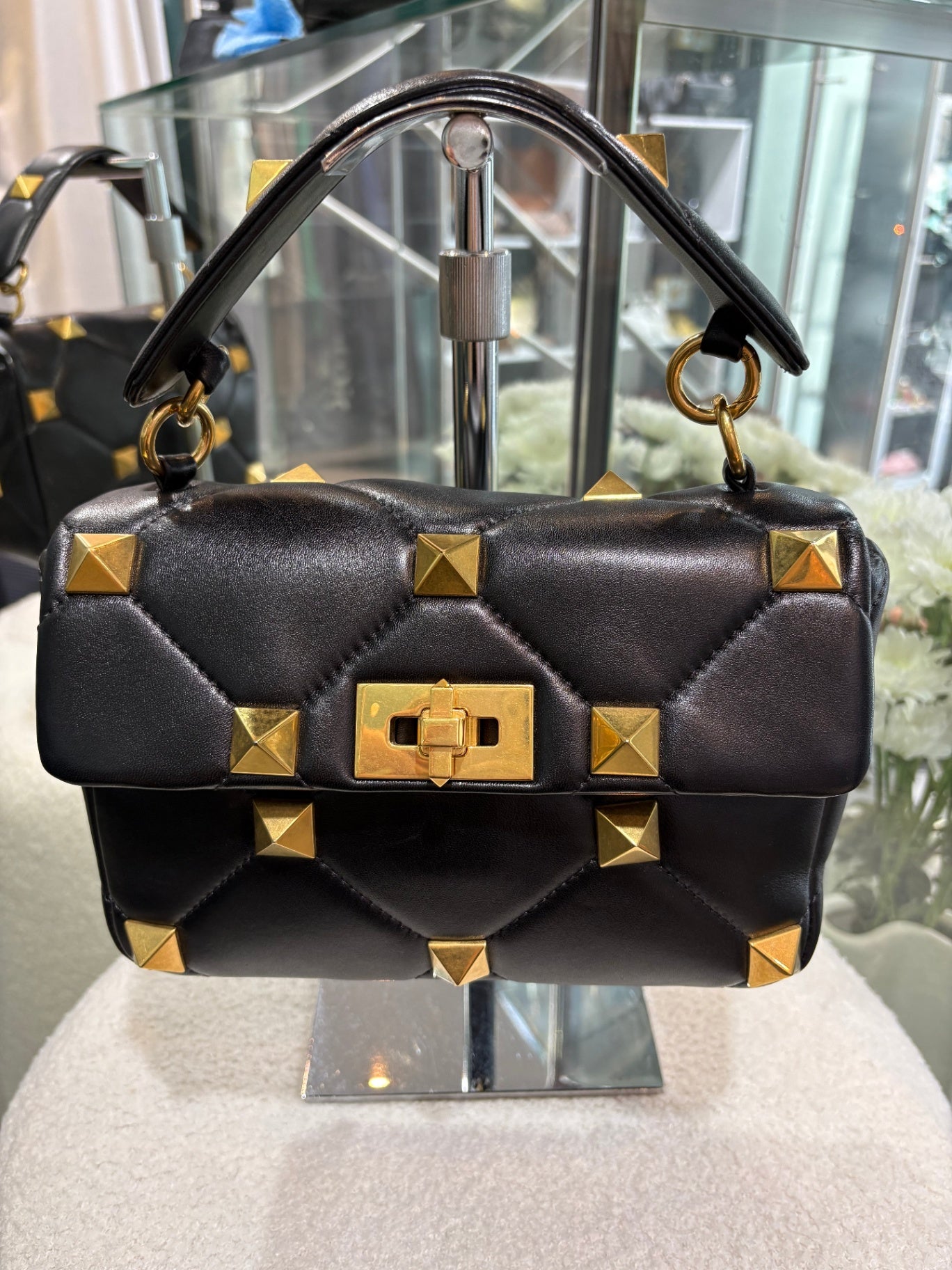 VALENTINO GARAVINI Blk/Gold Roman stud bag