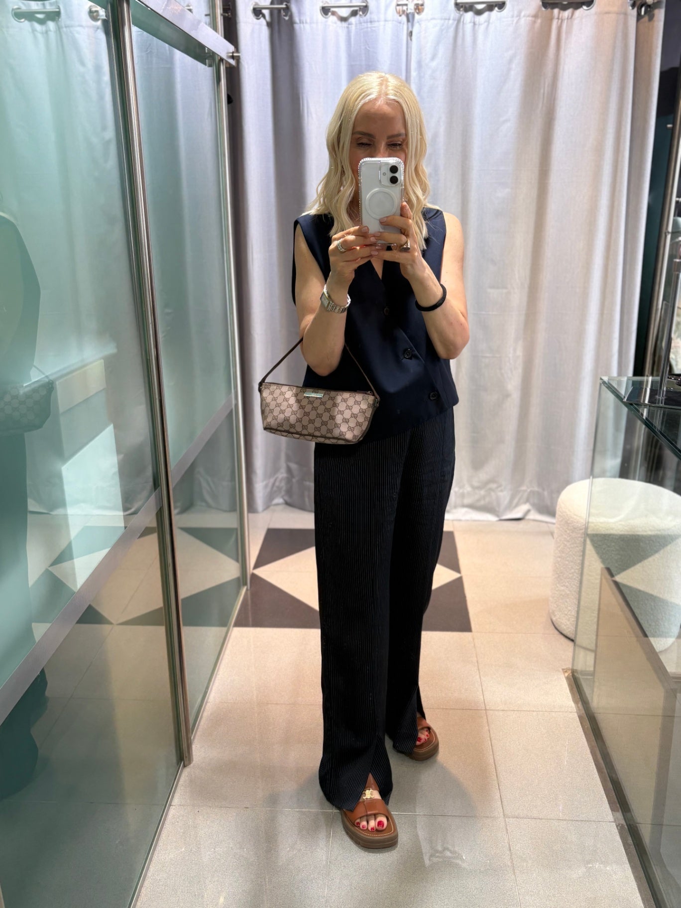 GUCCI -  Canvas Shoulder Bag