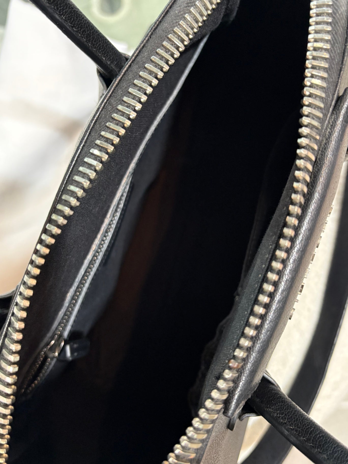 GIVENCHY ANTIGONA - Small