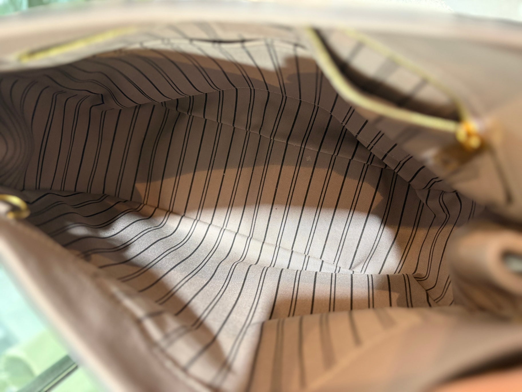 LOUIS VUITTON Spontini Leather Crossbody