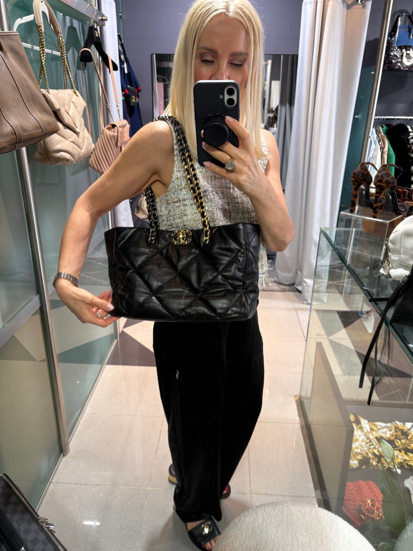 CHANEL 19 Quilted Leather chain tote - Medium