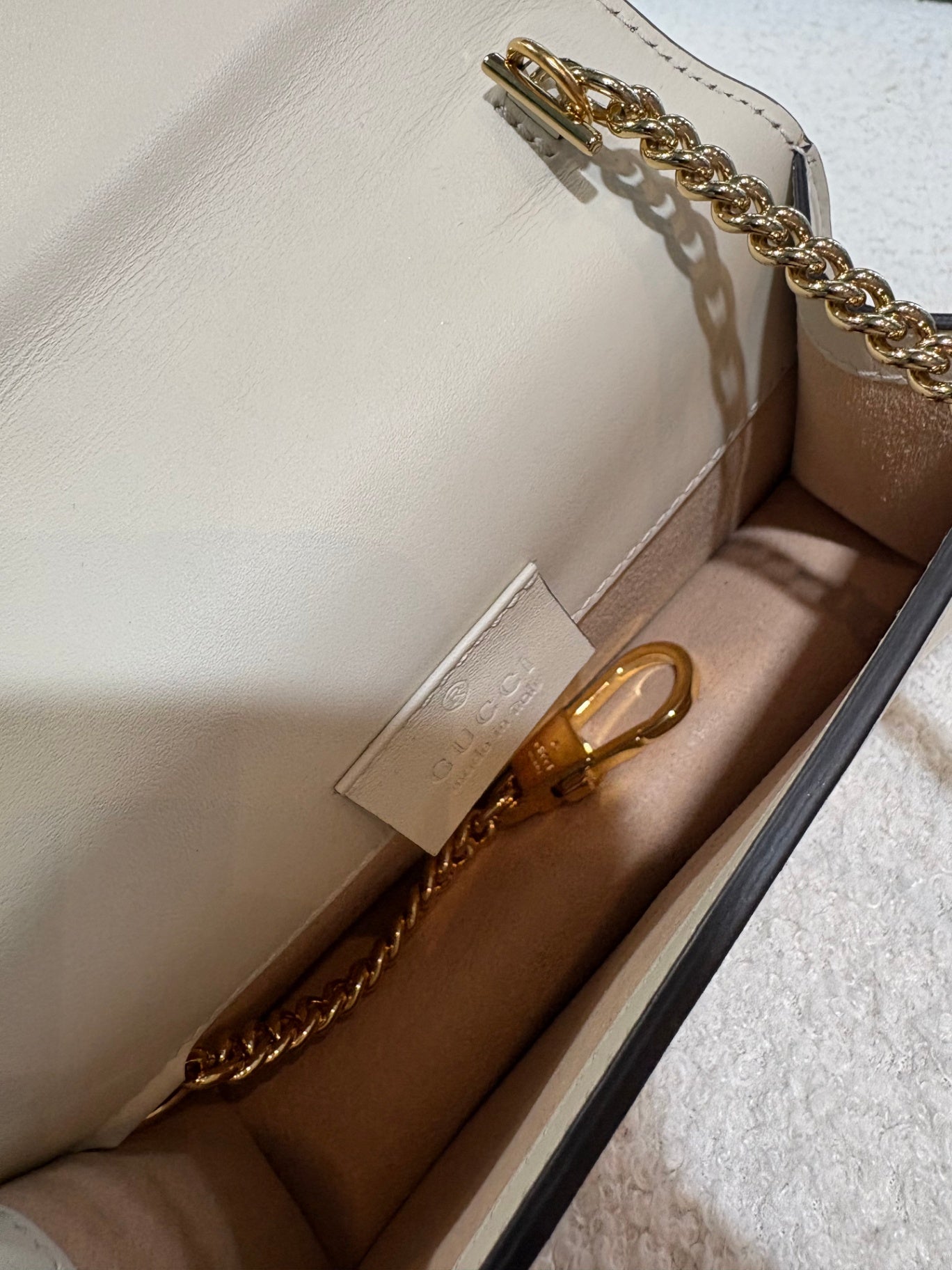 GUCCI SYLVIE Super Mini leather bag with chain