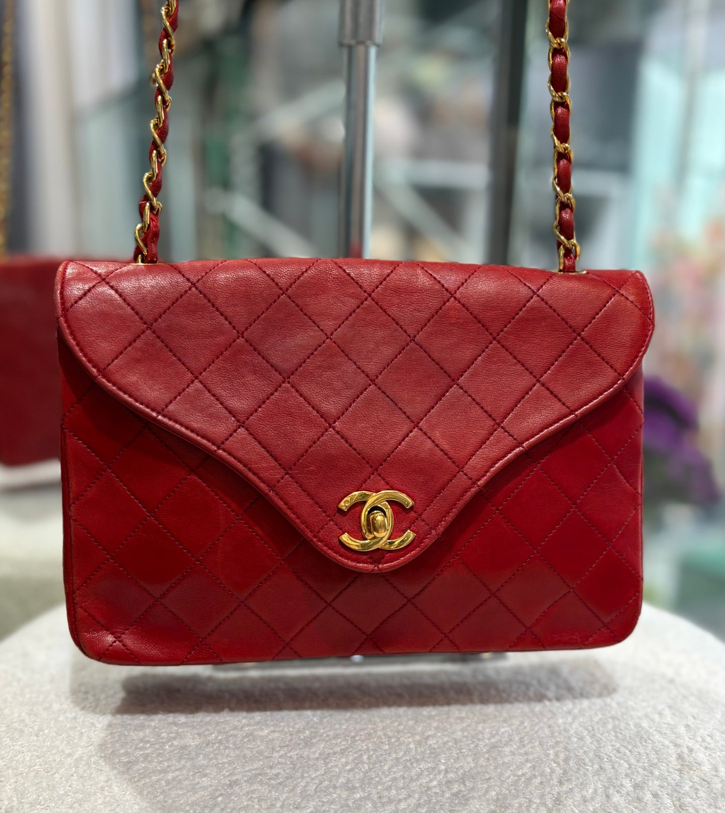 CHANEL Vintage Classic Flap - Red