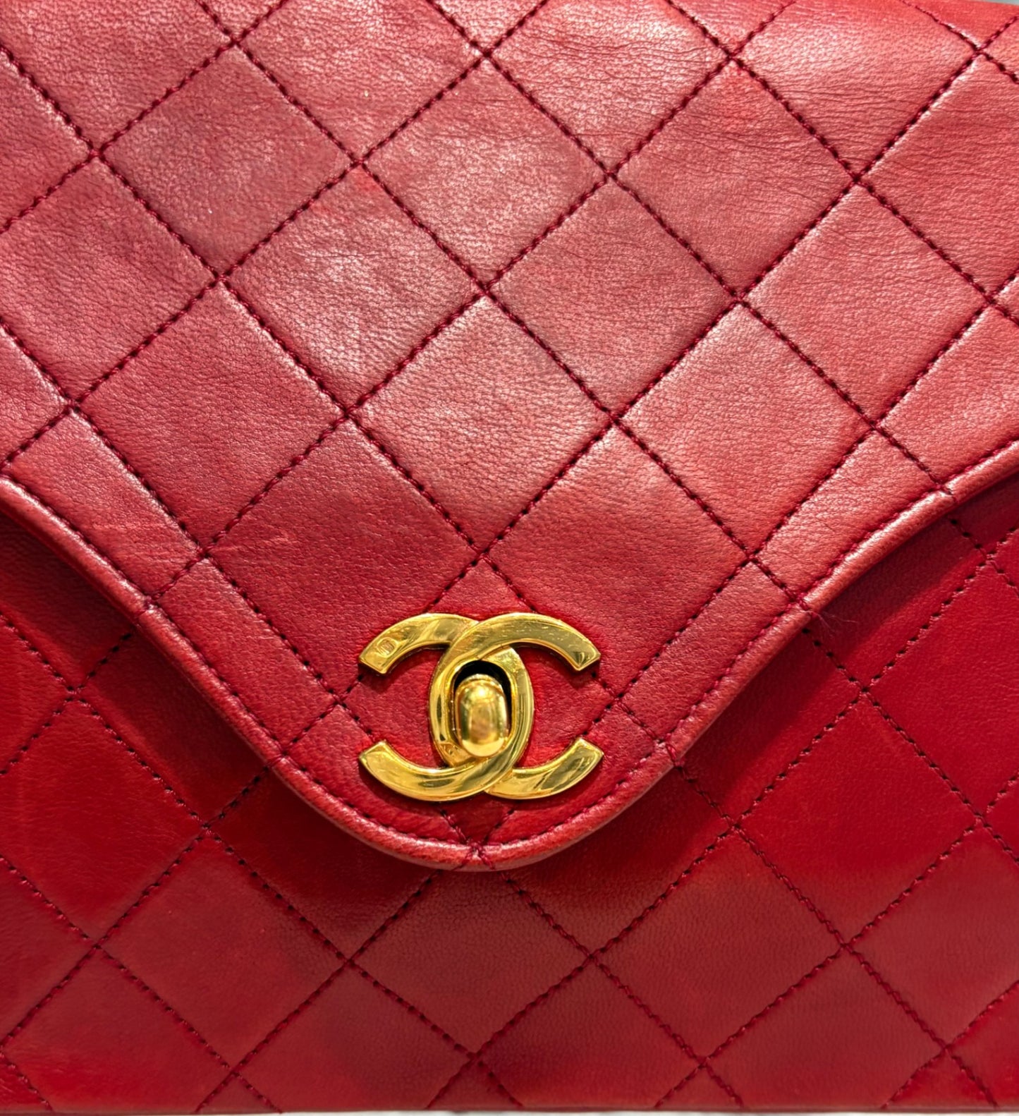 CHANEL Vintage Classic Flap - Red