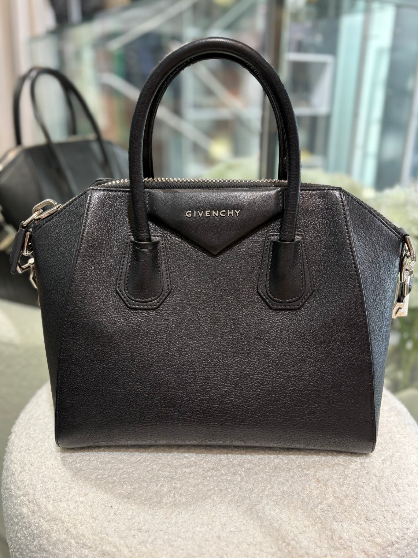 GIVENCHY ANTIGONA - Small