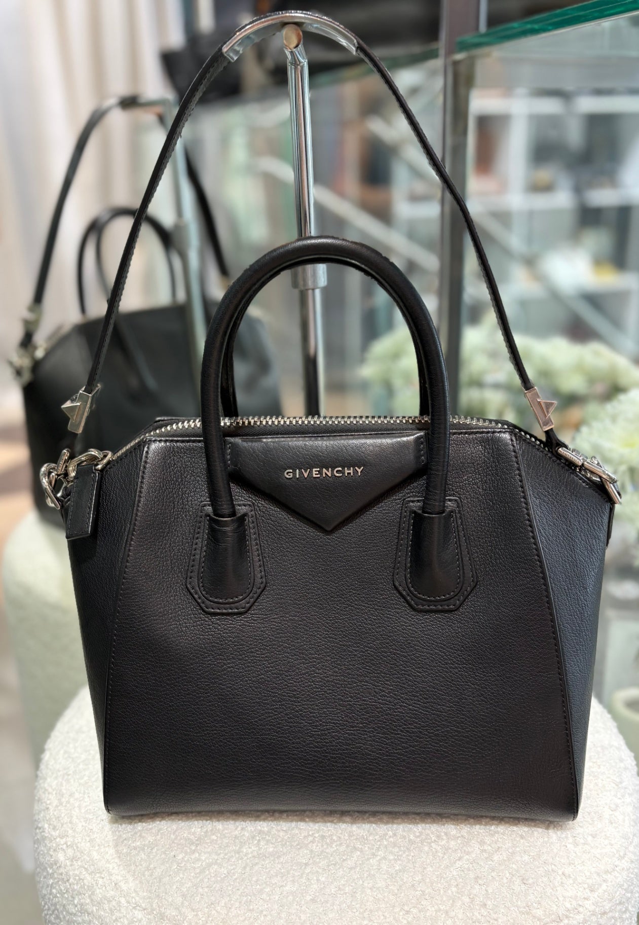 GIVENCHY ANTIGONA - Small
