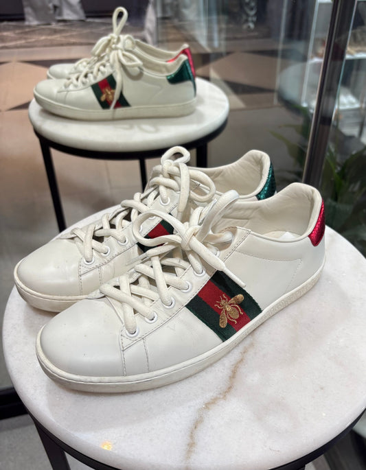 GUCCI Bee Sneakers size 38