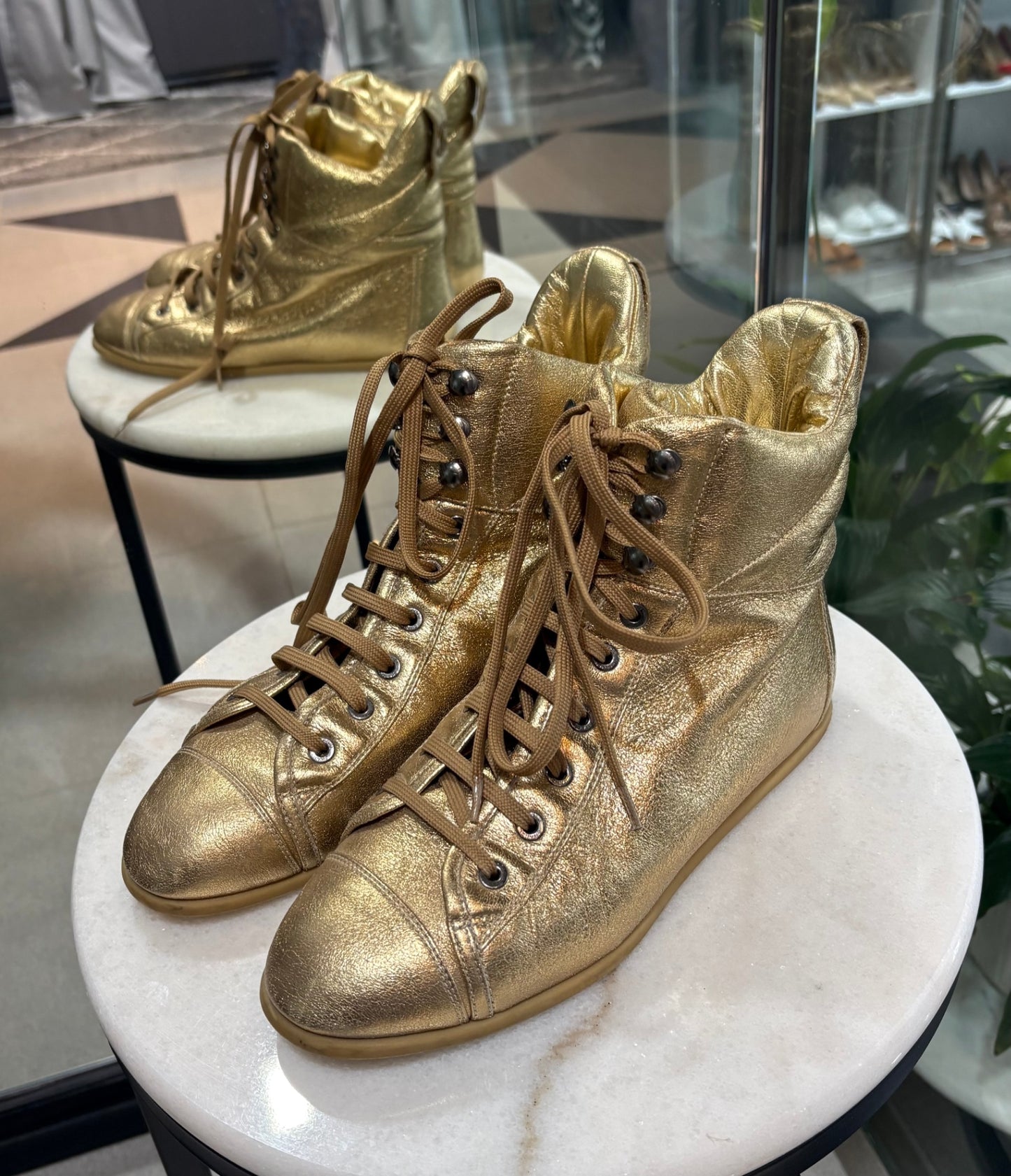 CHANEL Vintage gold sneakers size 38