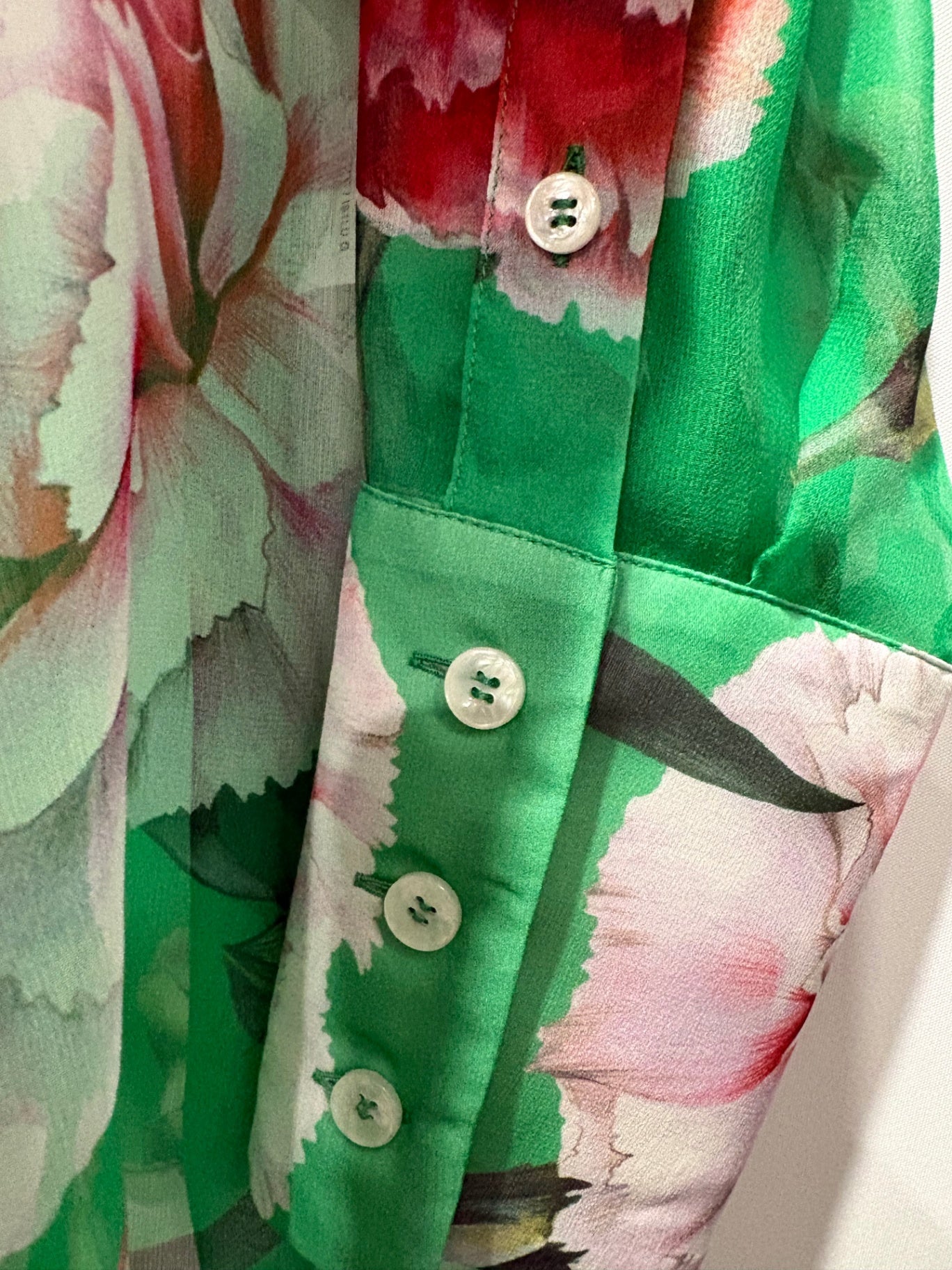 DOLCE & GABBANA Green/pink floral silk blouse: 44