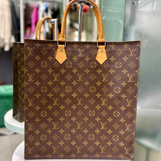 LOUIS VUITTON Monogram Canvas Sac Plat Tote