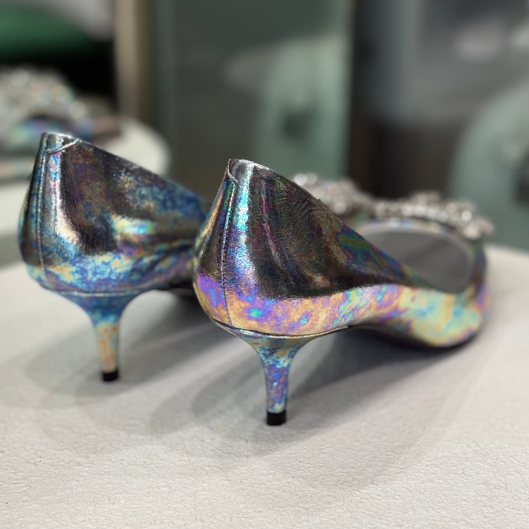 ROGER VIVIER Crystal pumps size 37.5 (B)