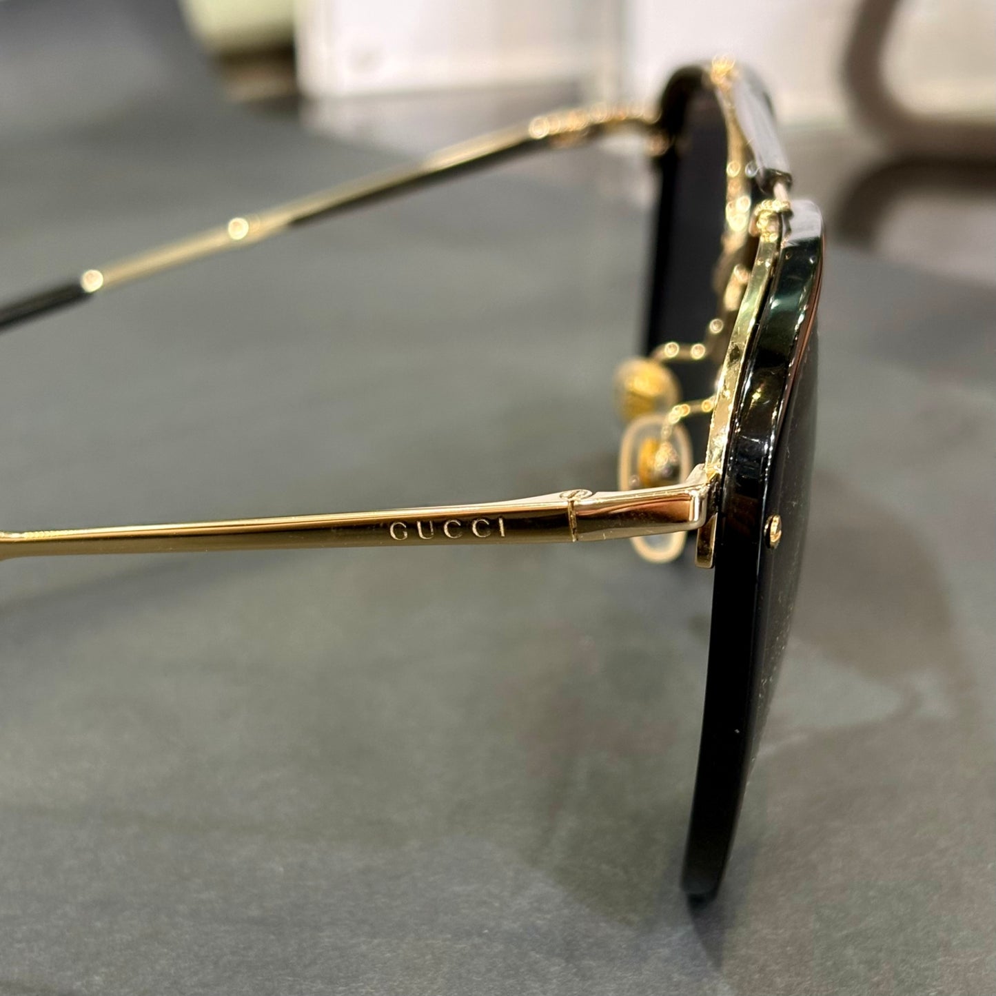 Gucci Oversized Aviator Sunglasses with Box