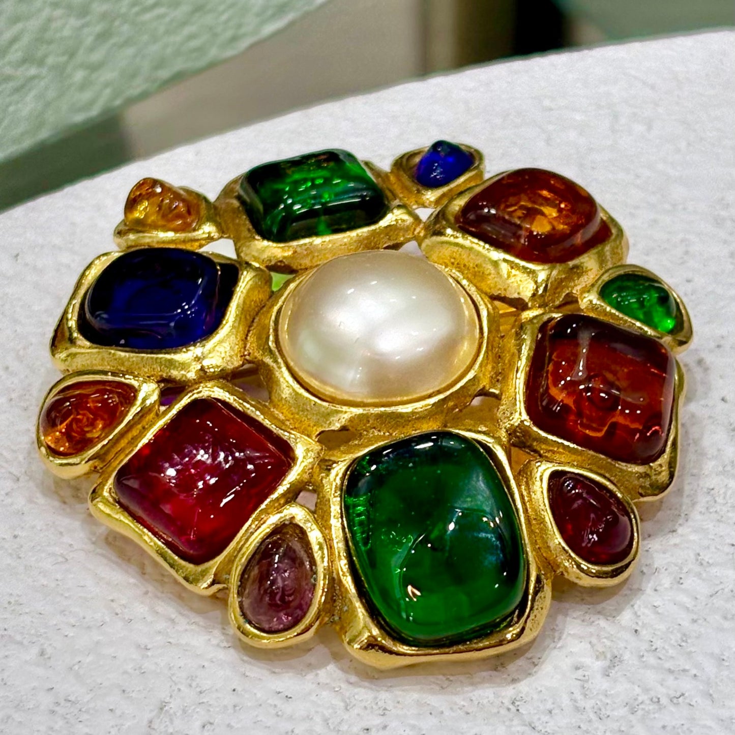 CHANEL 1980's Pearl/Stone Vintage Brooch