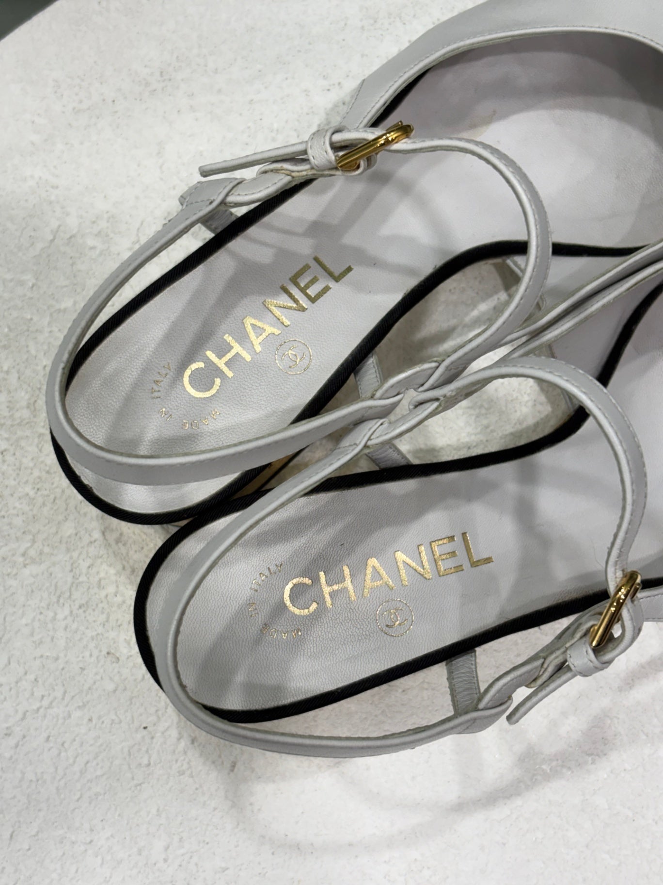 CHANEL Slingback White and Black Heels Size 40