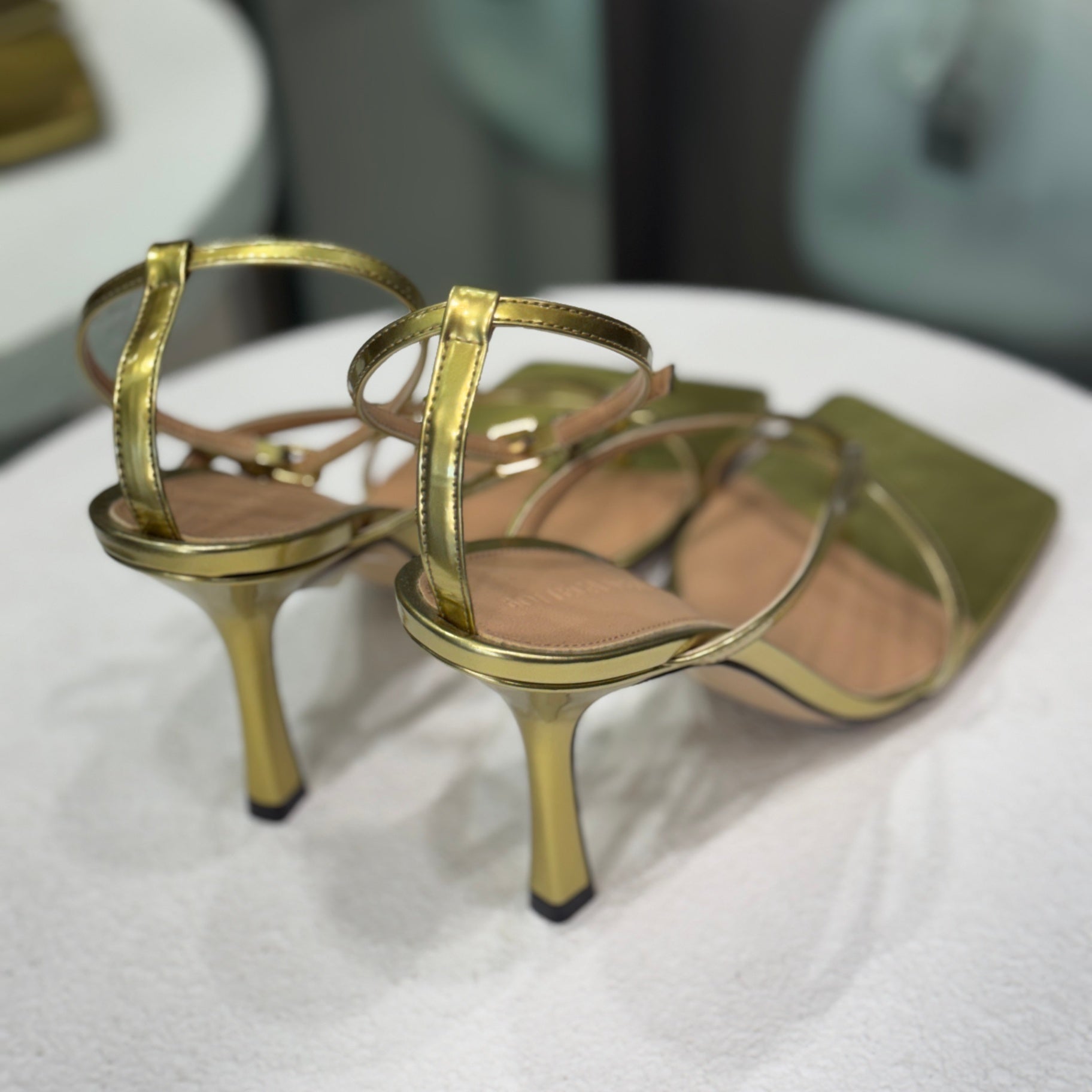 BOTTEGA Gold thong heels size 37.5