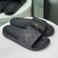 GUCCI Rubber Slides Size 7