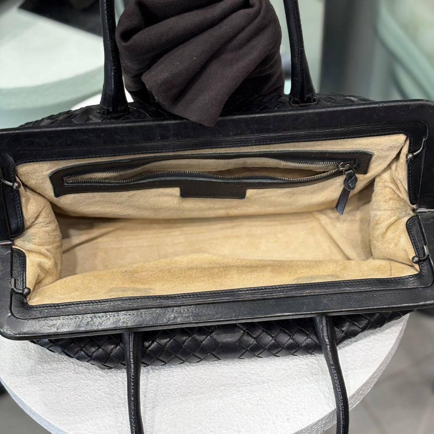 BOTTEGA VENETA Black East West Intrecciato