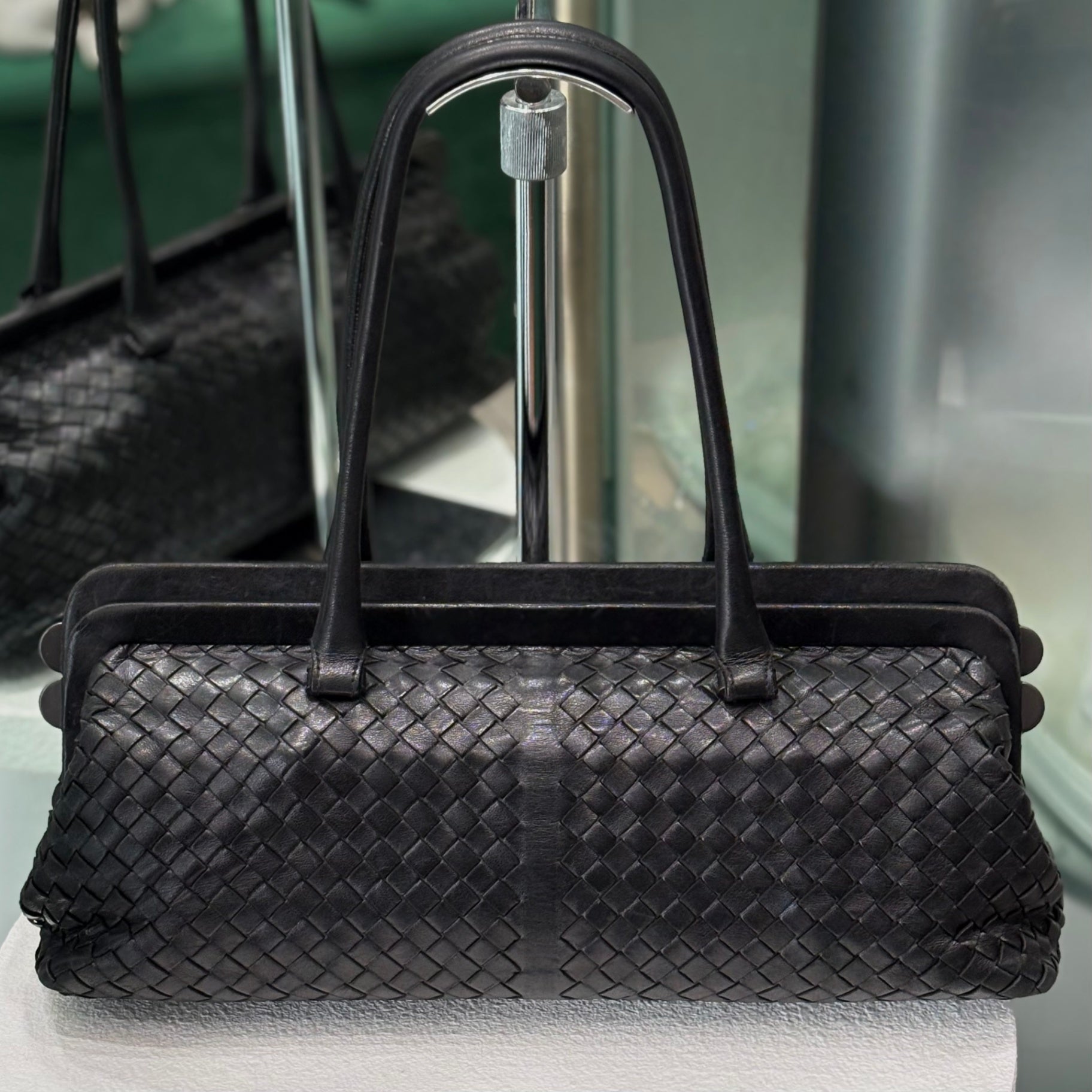 BOTTEGA VENETA Black East West Intrecciato
