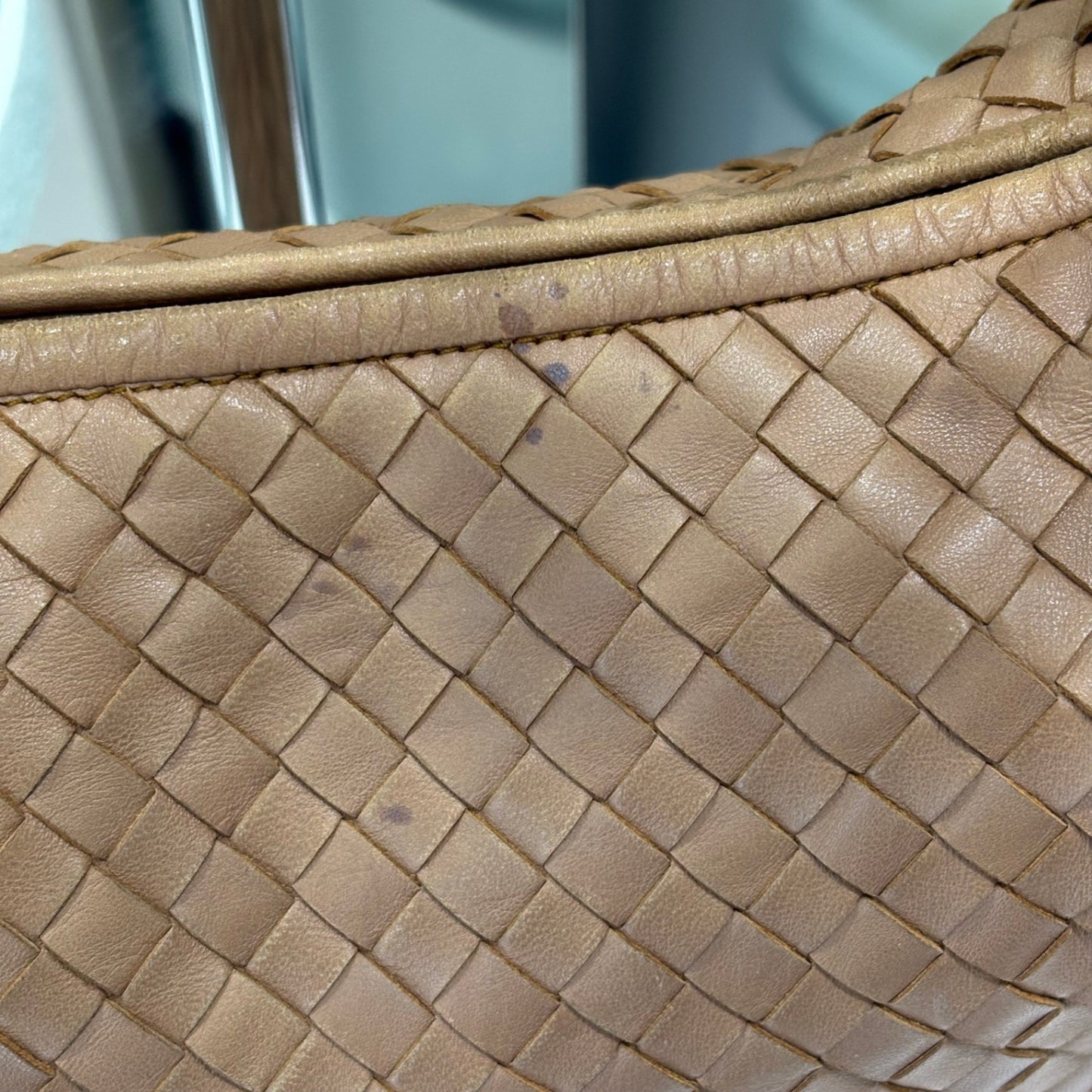 BOTTEGA VENETA Vintage Tan Intrecciato Hobo Bag