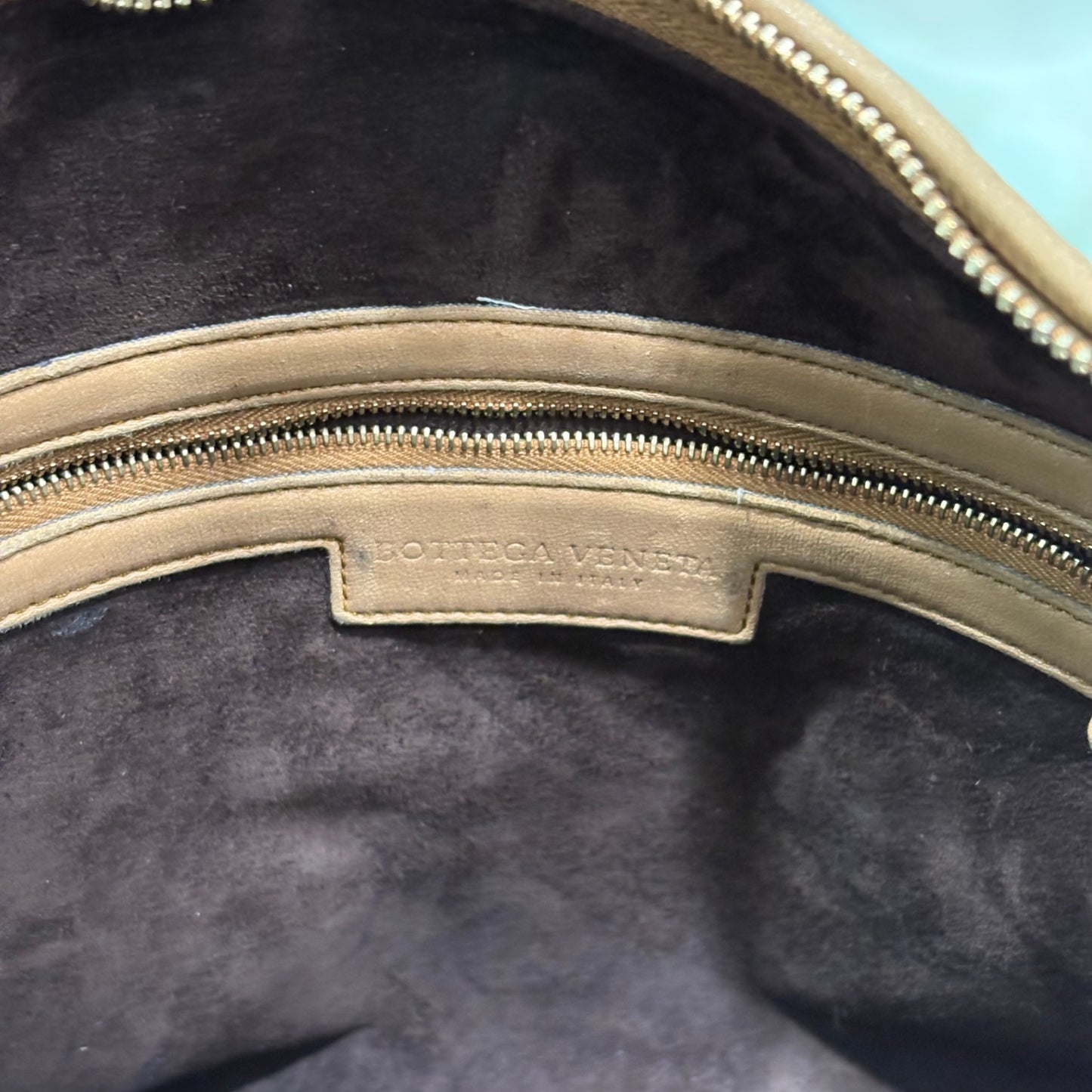 BOTTEGA VENETA Vintage Tan Intrecciato Hobo Bag