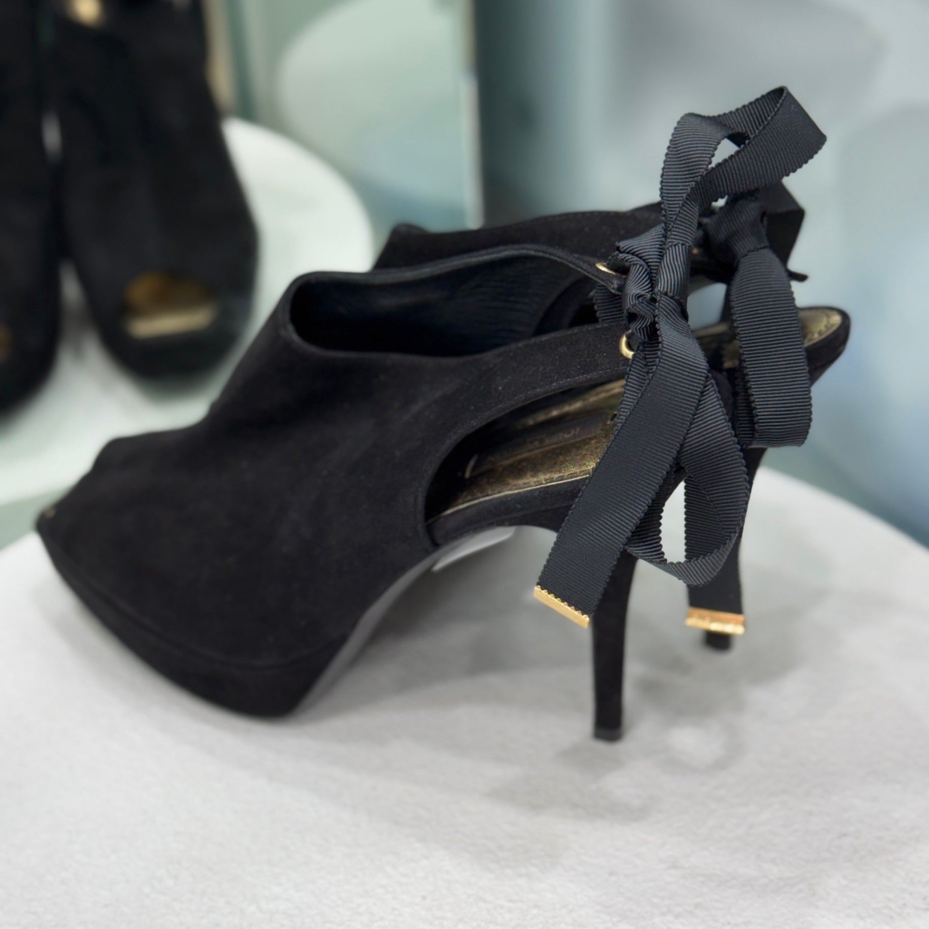 LOUIS VUITTON Black Suede Peep Toe Pumps Size 40