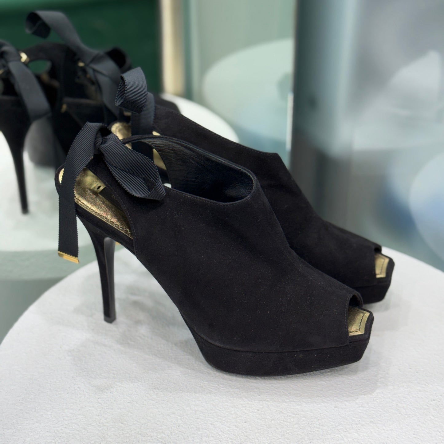 LOUIS VUITTON Black Suede Peep Toe Pumps Size 40