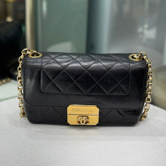 CHANEL Vintage Mini Flap Black