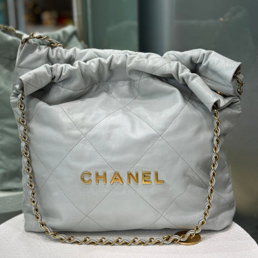 CHANEL 22 Small Handbag - Soft Blue