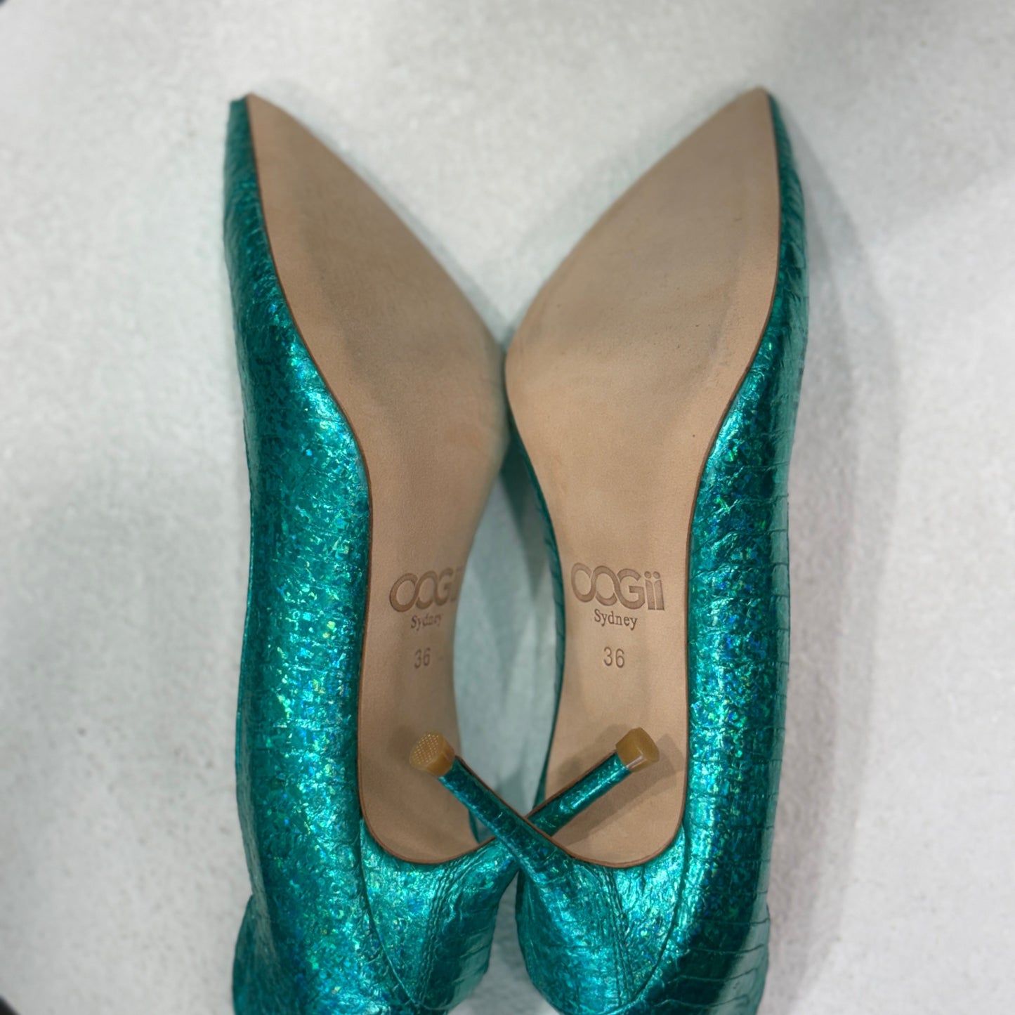 OOGII Aqua Heels Size 36