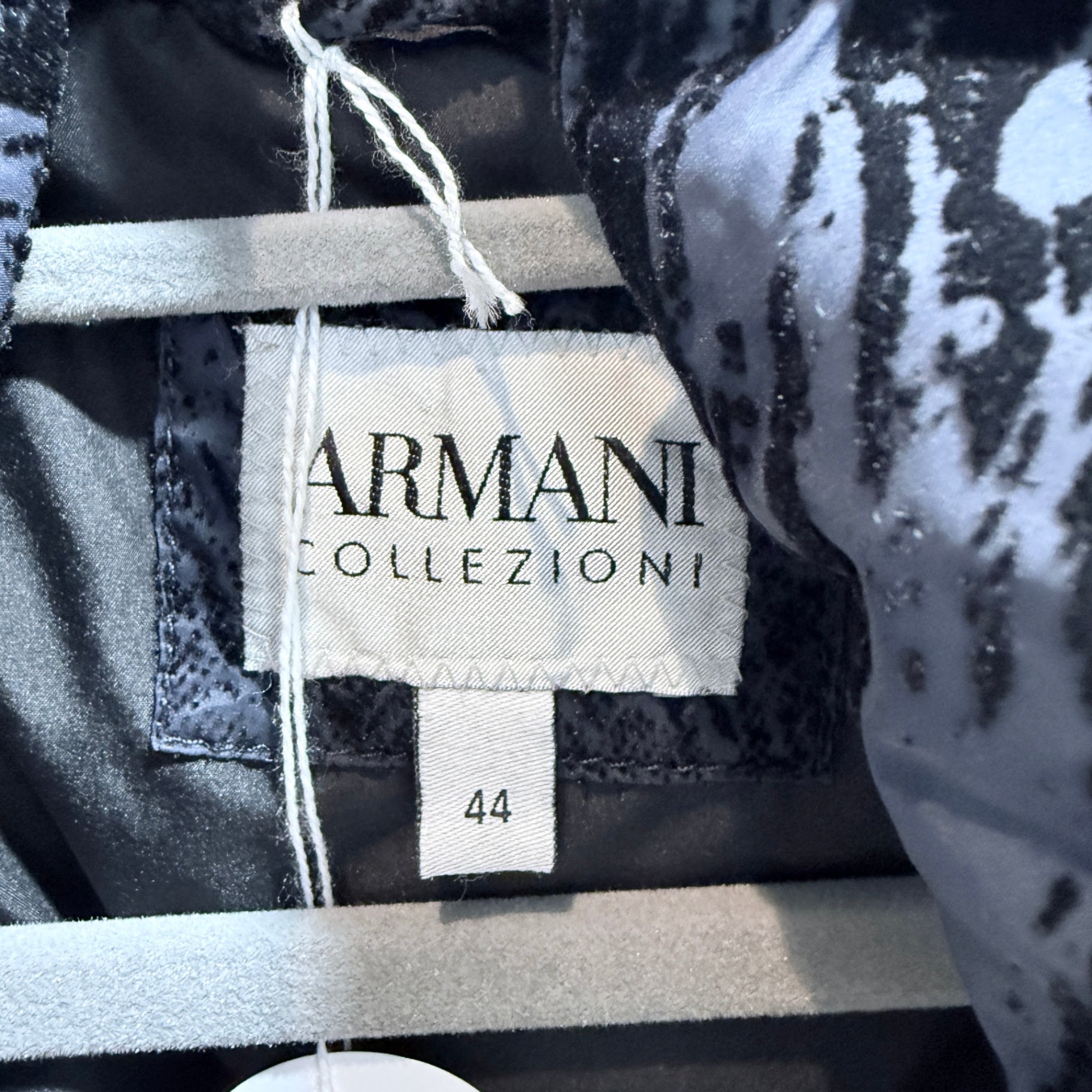 EMPORIO ARMANI Navy Puffer coat size 44