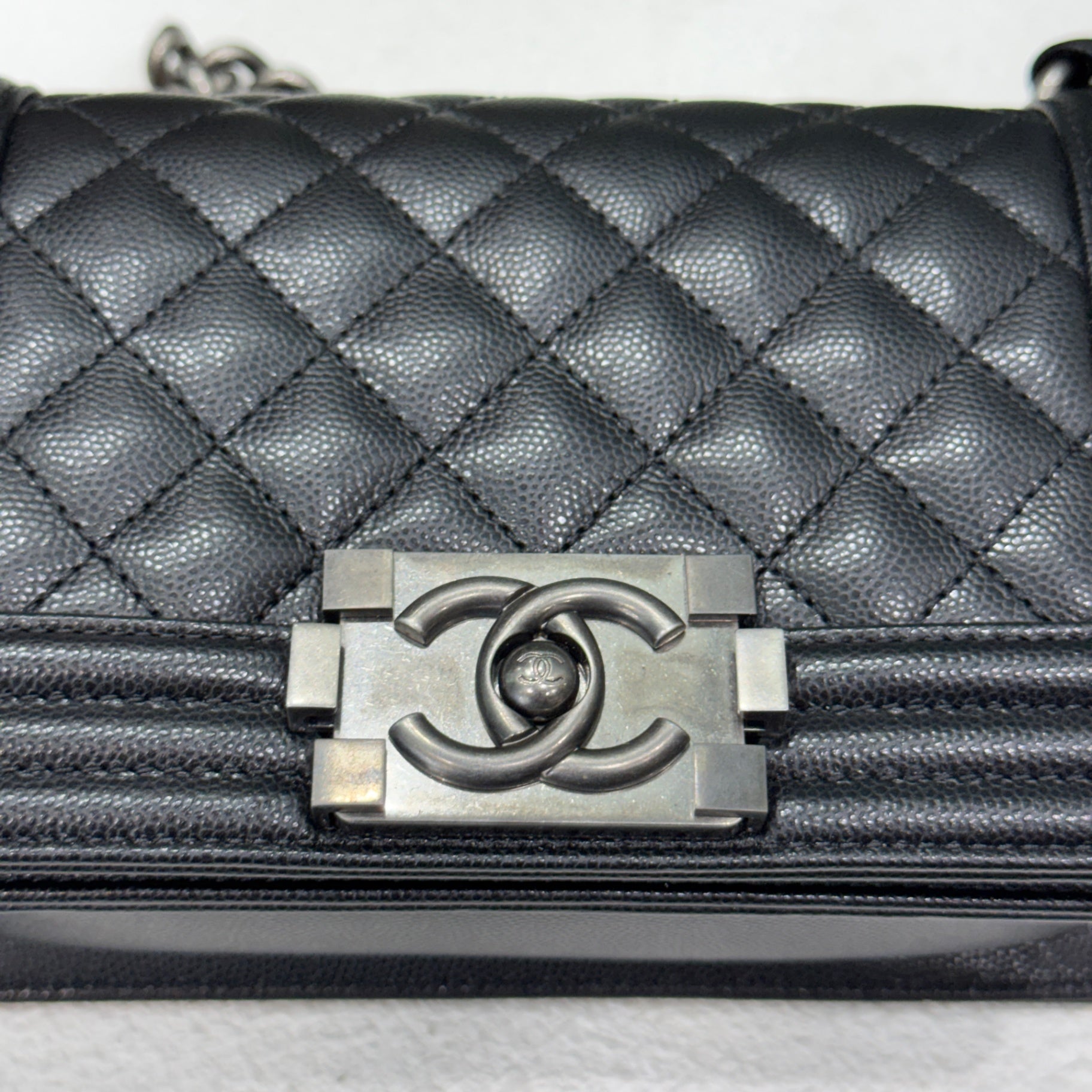 CHANEL Boy Bag Small - Black