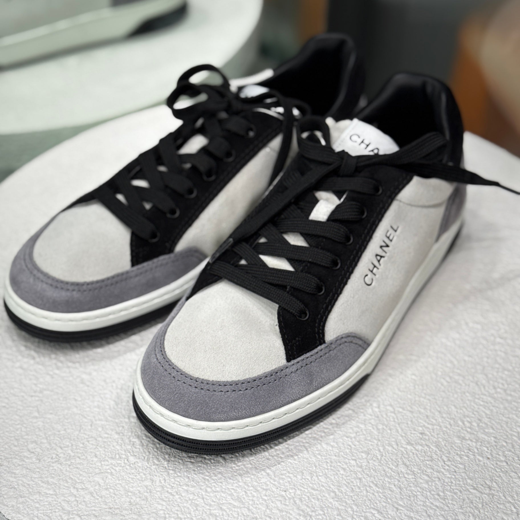 CHANEL Black and White Sneakers Sz 37 (DB)