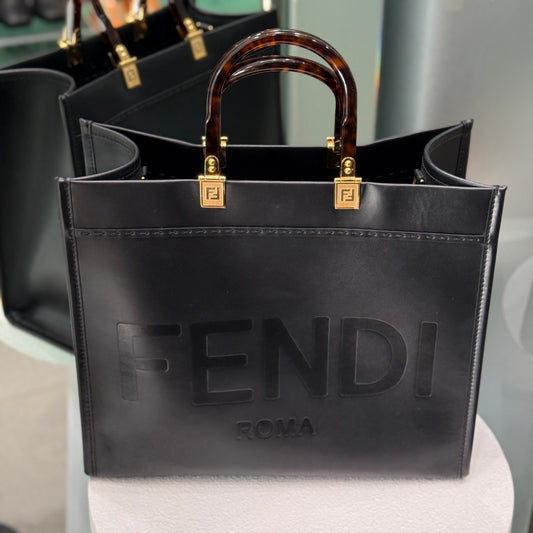 FENDI Sunshine Shopper Medium - Black