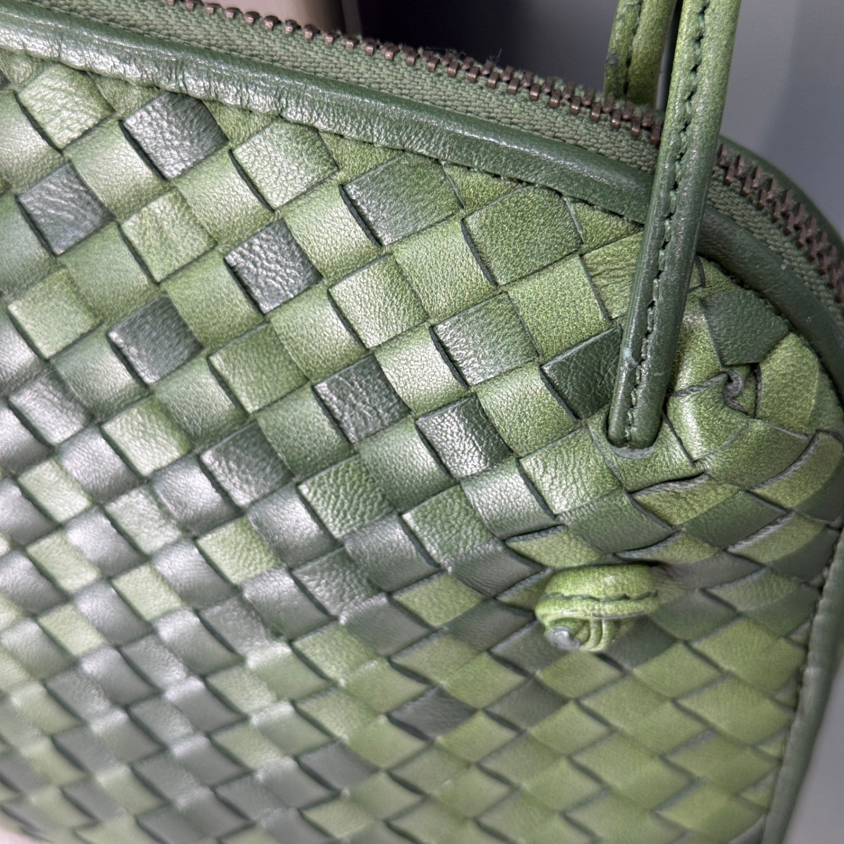 BOTTEGA VENETA Green Intrecciato Crossbody Bag