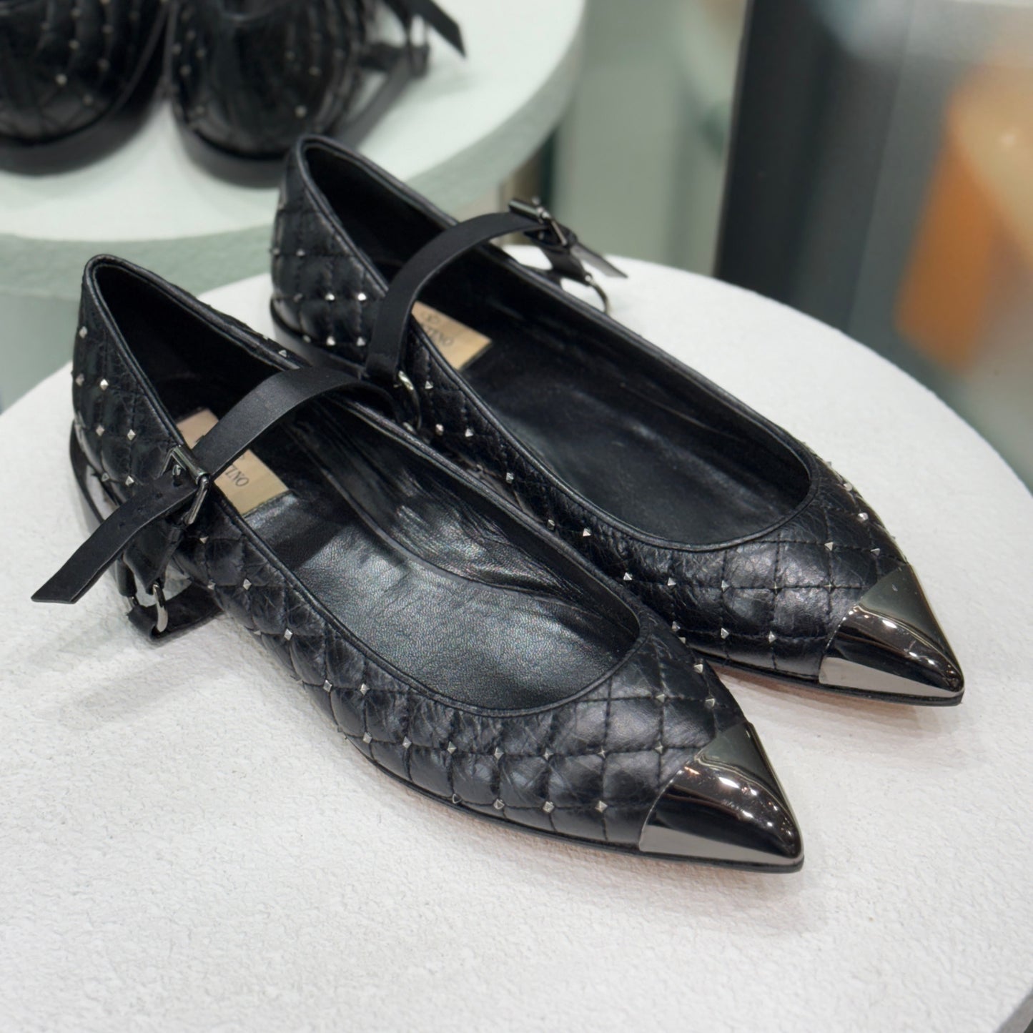 VALENTINO Rockstud Ballet Flats Sz 41.5