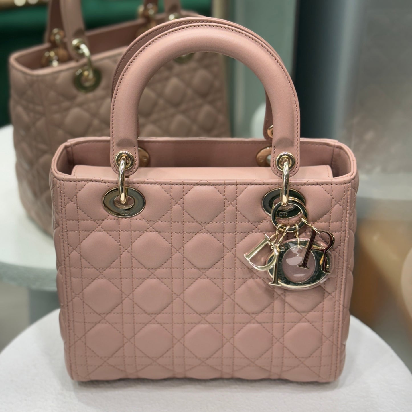 DIOR Lady Dior Bag Blush Cannage - Medium