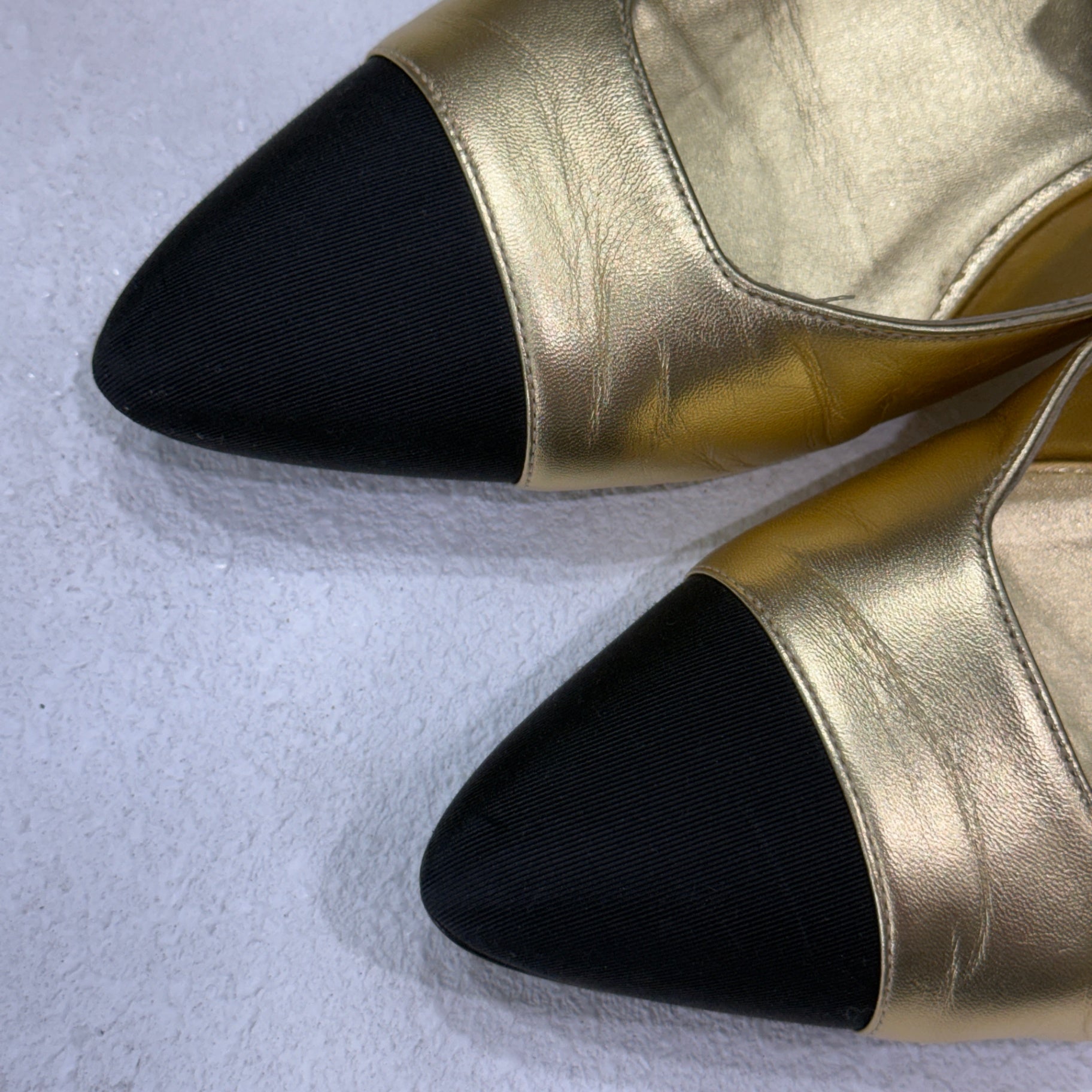 CHANEL Gold & Black Flats Sz 40 C