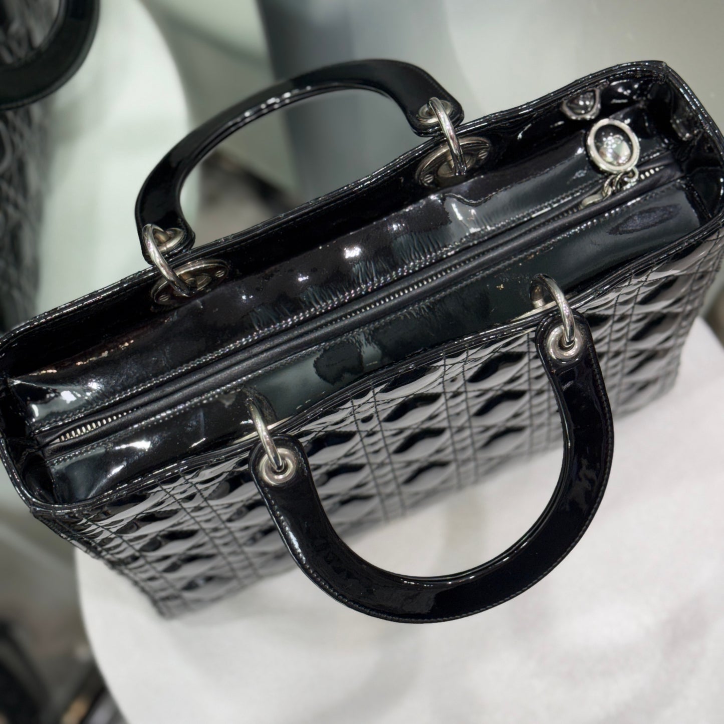 DIOR Lady Dior Patent Leather Cannage - Large