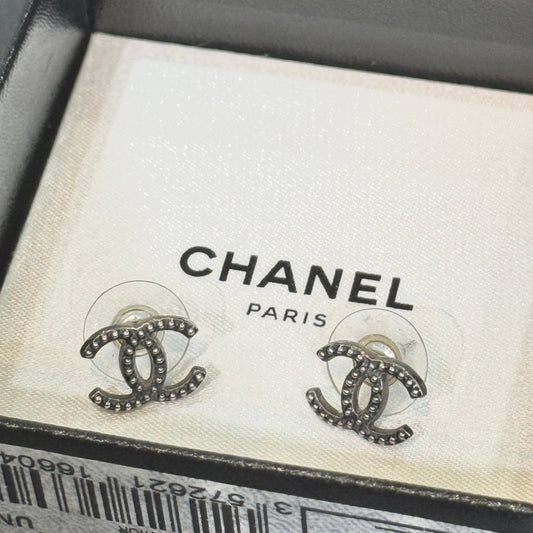 CHANEL CC Beaded Logo Stud Earrings
