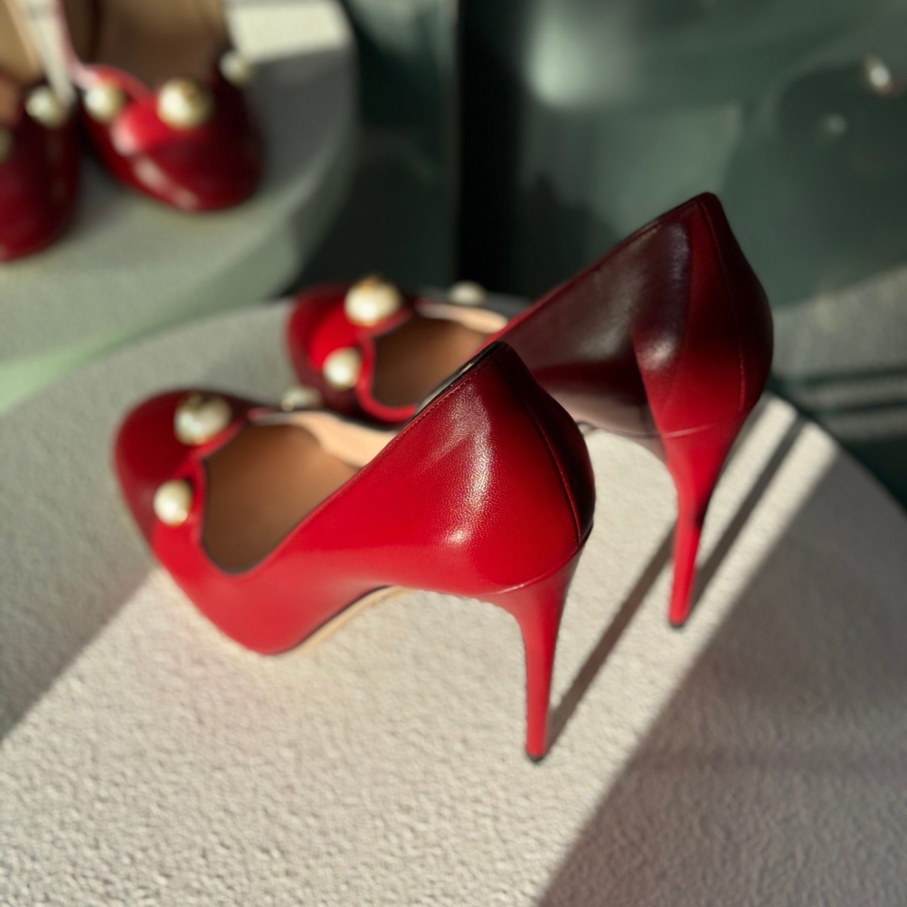 GUCCI Red Leather Pumps Sz 37.5 (B)