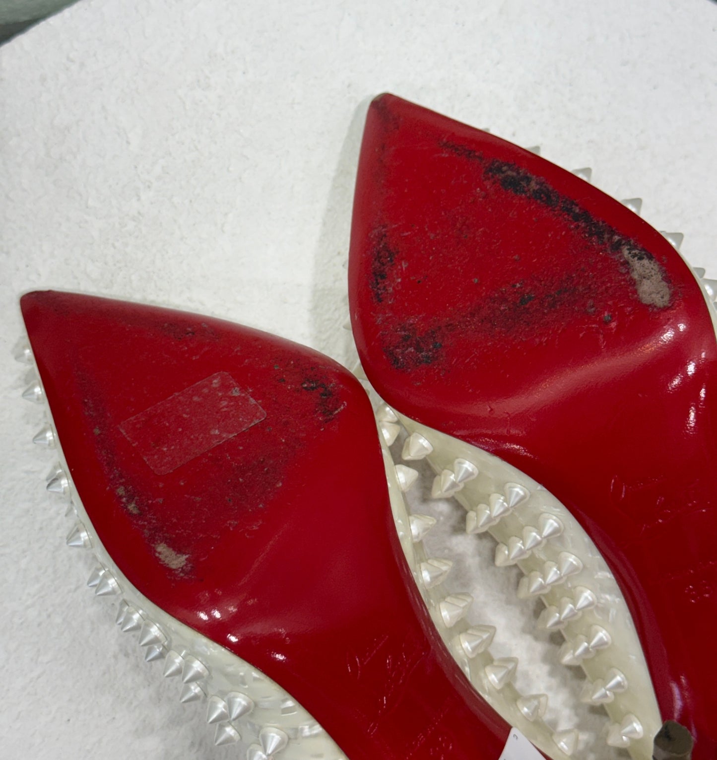 CHRISTIAN LOUBOUTIN White Spike Heels Sz 38