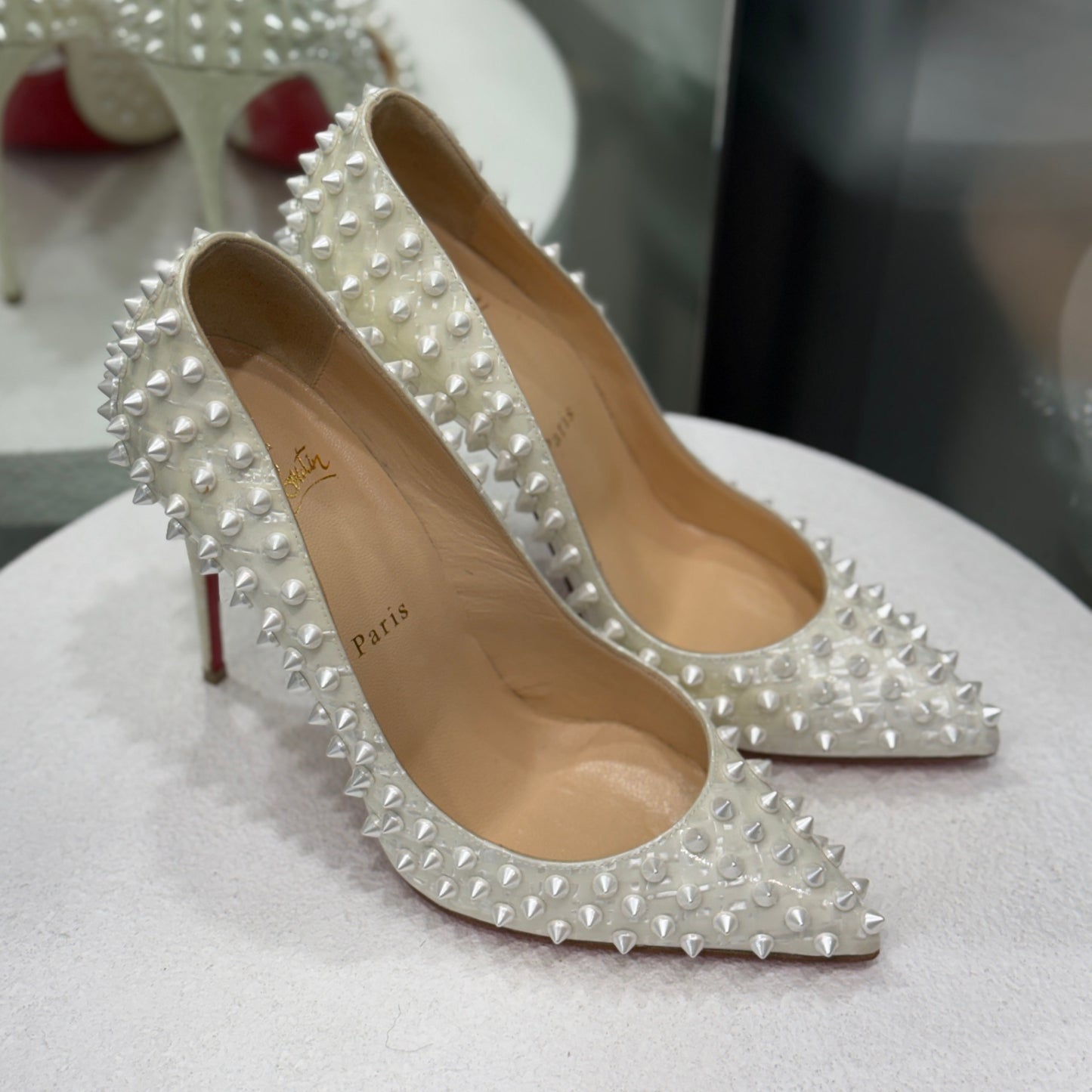CHRISTIAN LOUBOUTIN White Spike Heels Sz 38
