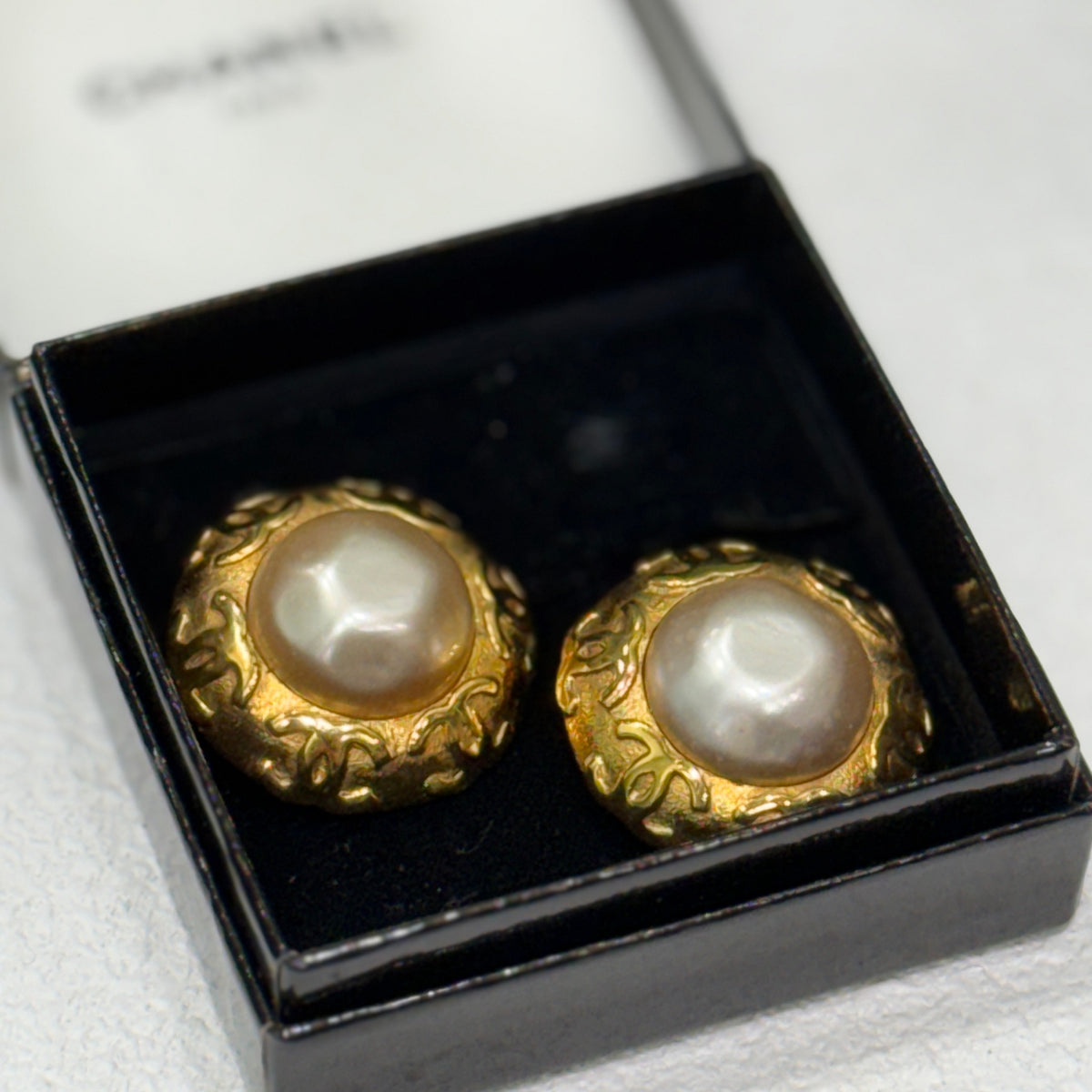 CHANEL Vintage Pearl Clip-On Earrings
